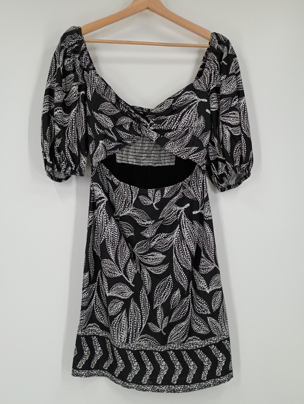 Dynamite Cut Out Puff Sleeve Dress